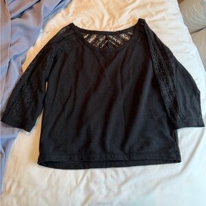 Navy Lace 3/4 Sleeve Top